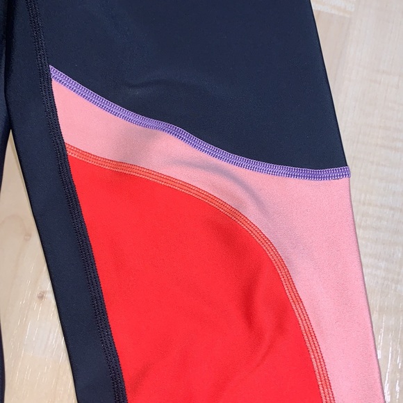 P.E NATION V waist High Waist Compression Leggings - Picture 9 of 9